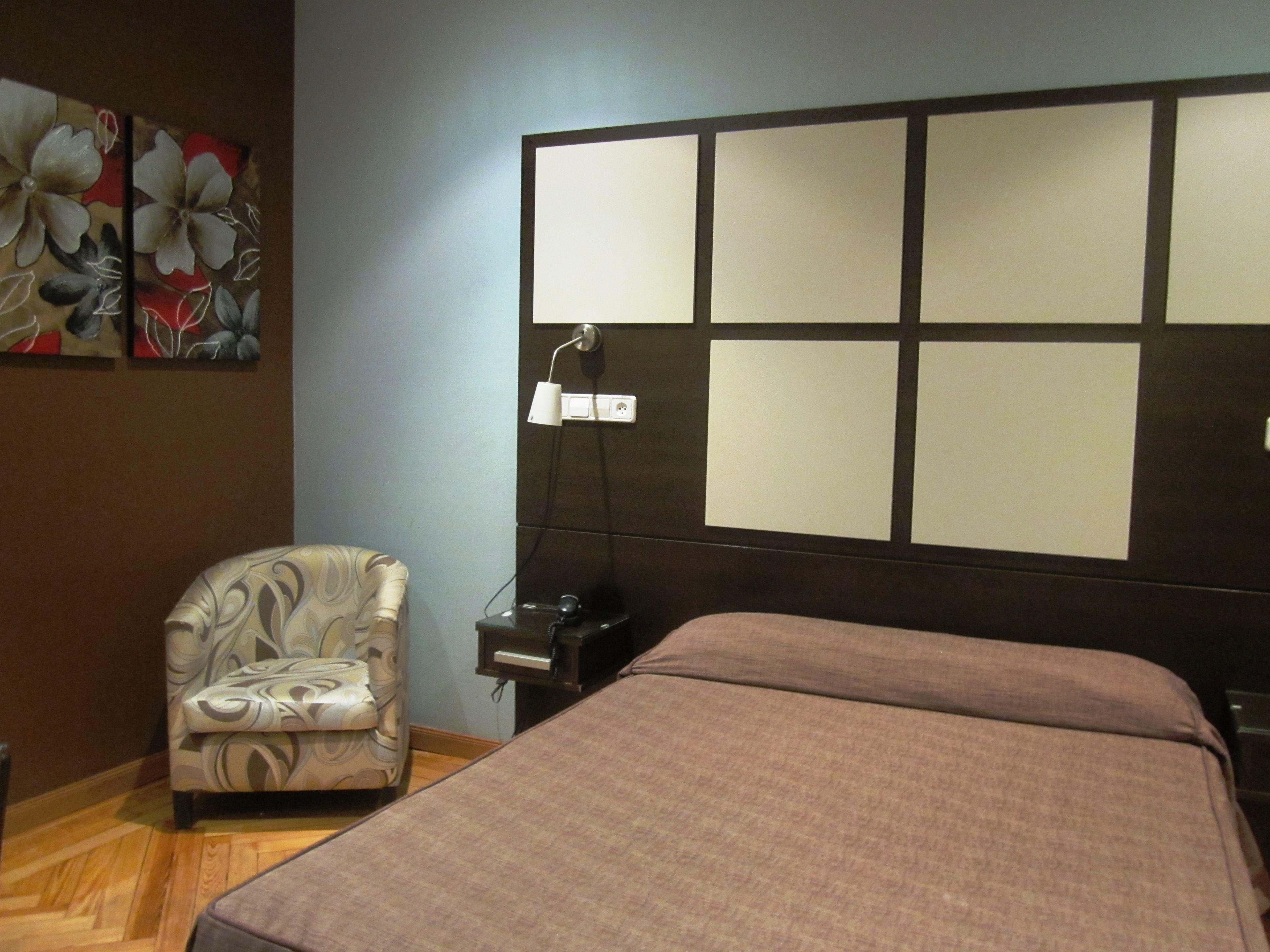 Hostal Abadia Madrid — Fotók 3